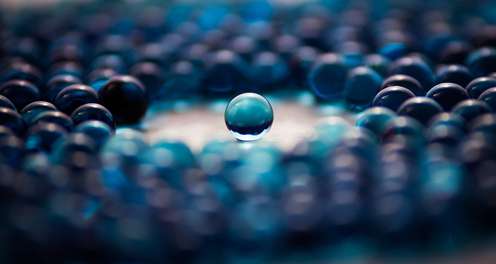 ball-407081_718x382